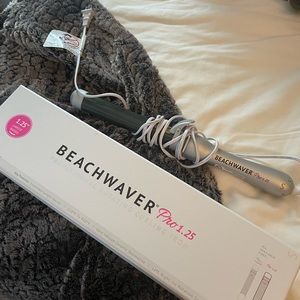 Beachwaver Curling Iron